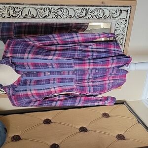 Vintage America Plaid Shirt with Ruffled Bottom sz L